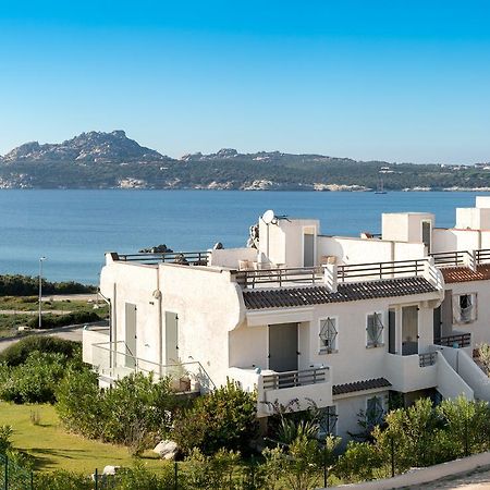 Residence Frontemare Santa Teresa Gallura Habitación foto
